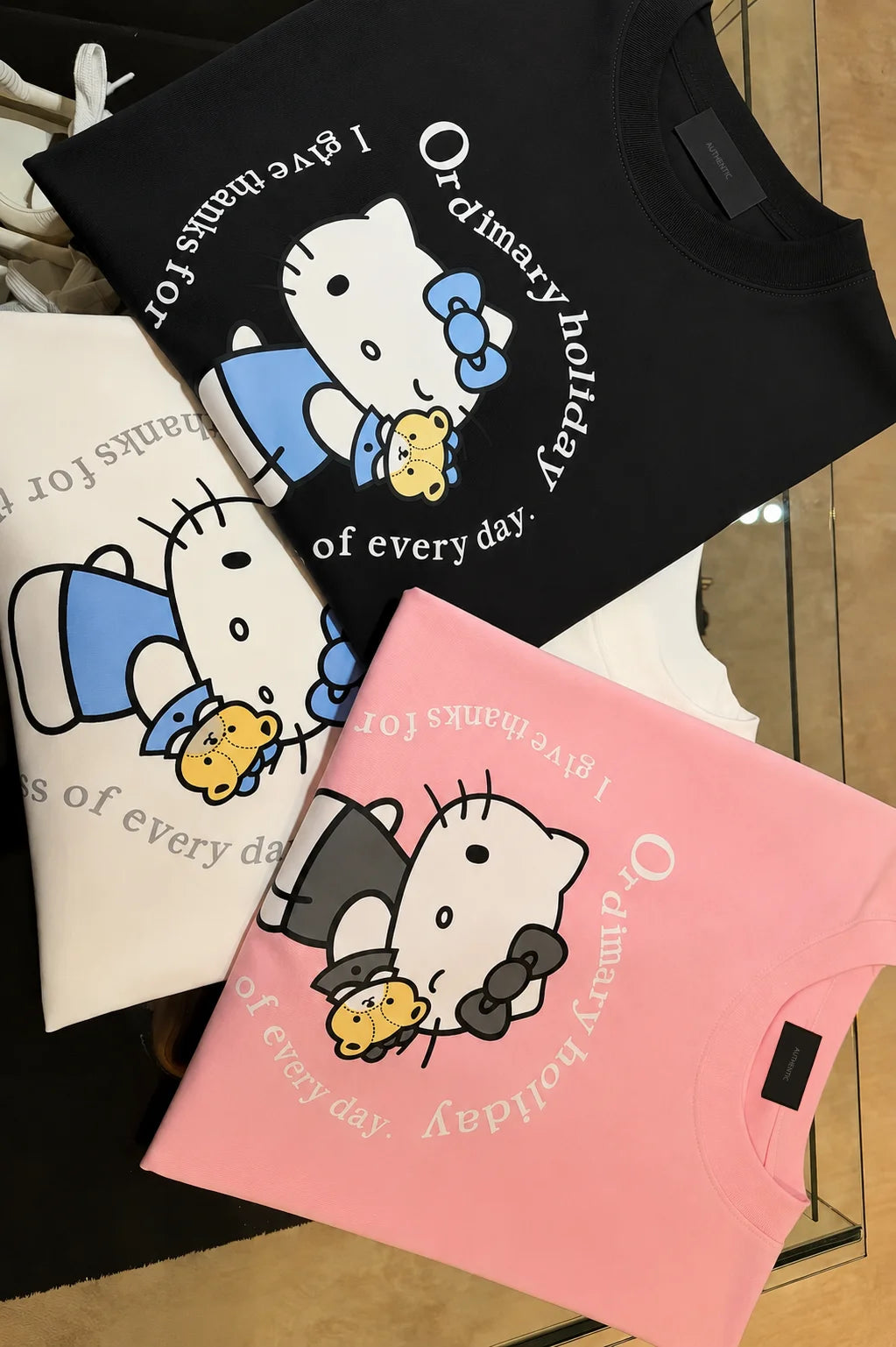 Áo Hello Kitty T7